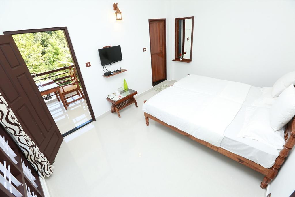 Aditi Thekkady Exterior foto